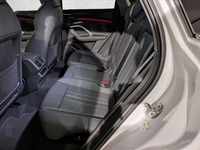 New 2025 Audi Q5 Premium AWD/4WD image 17