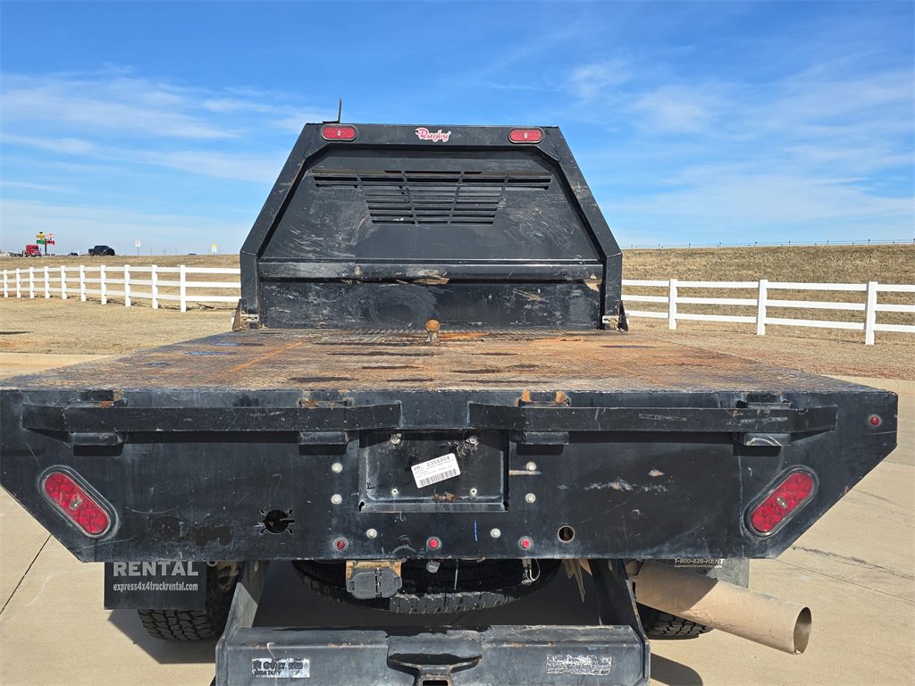 Used 2024 Chevrolet Silverado 2500 LT w/ Convenience Package image 12