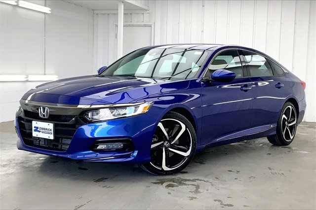 Used 2018 Honda Accord Sport image 2