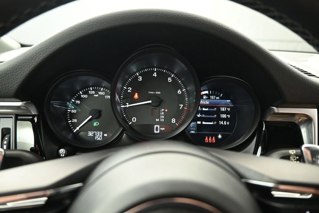 Certified 2023 Porsche Macan AWD/4WD image 19