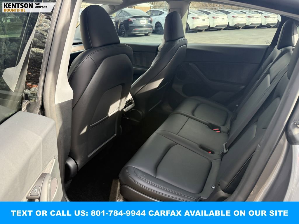 Used 2025 Tesla Model Y Long Range image 33