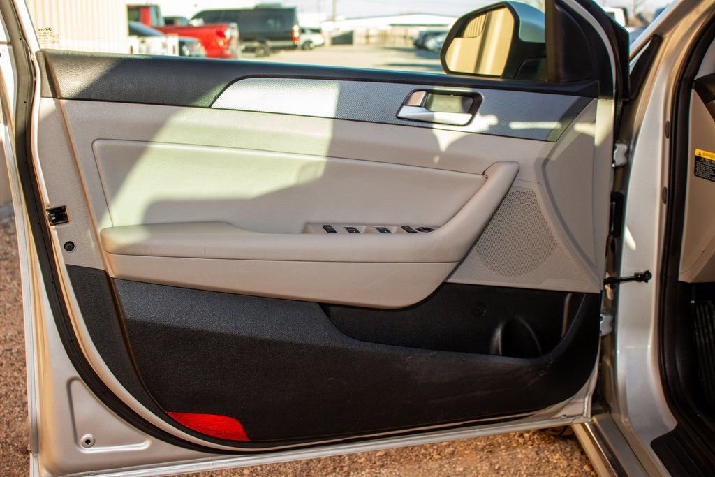 Used 2016 Hyundai Sonata SE image 20