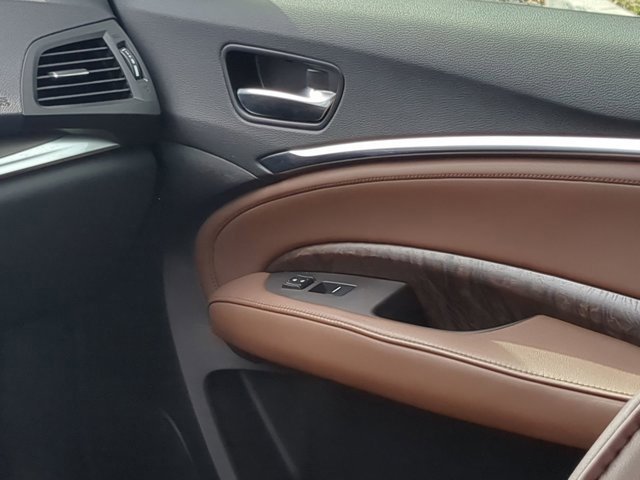 Used 2020 Acura MDX FWD w/ Advance Package image 15