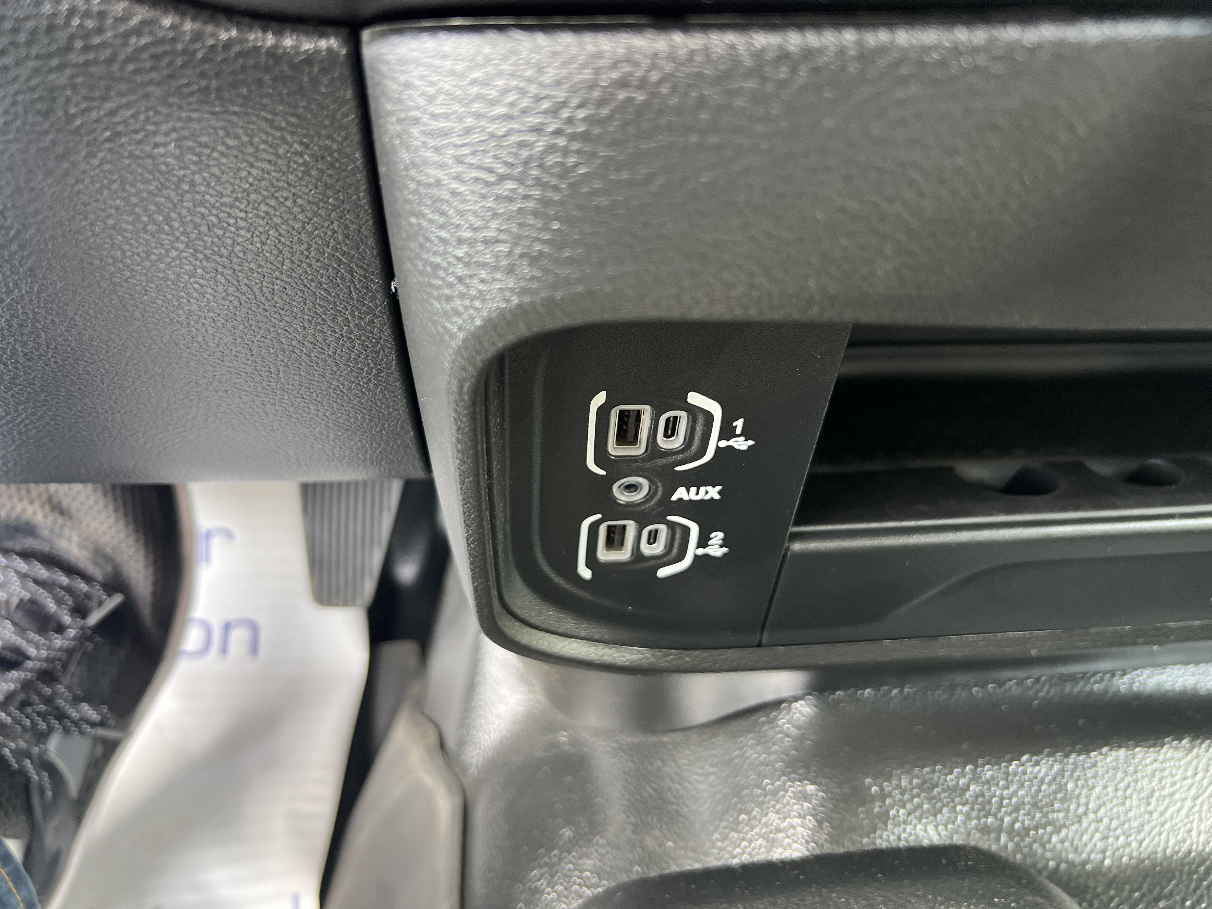 Used 2024 RAM 4500 SLT w/ Quick Order Package 2YG SLT image 22