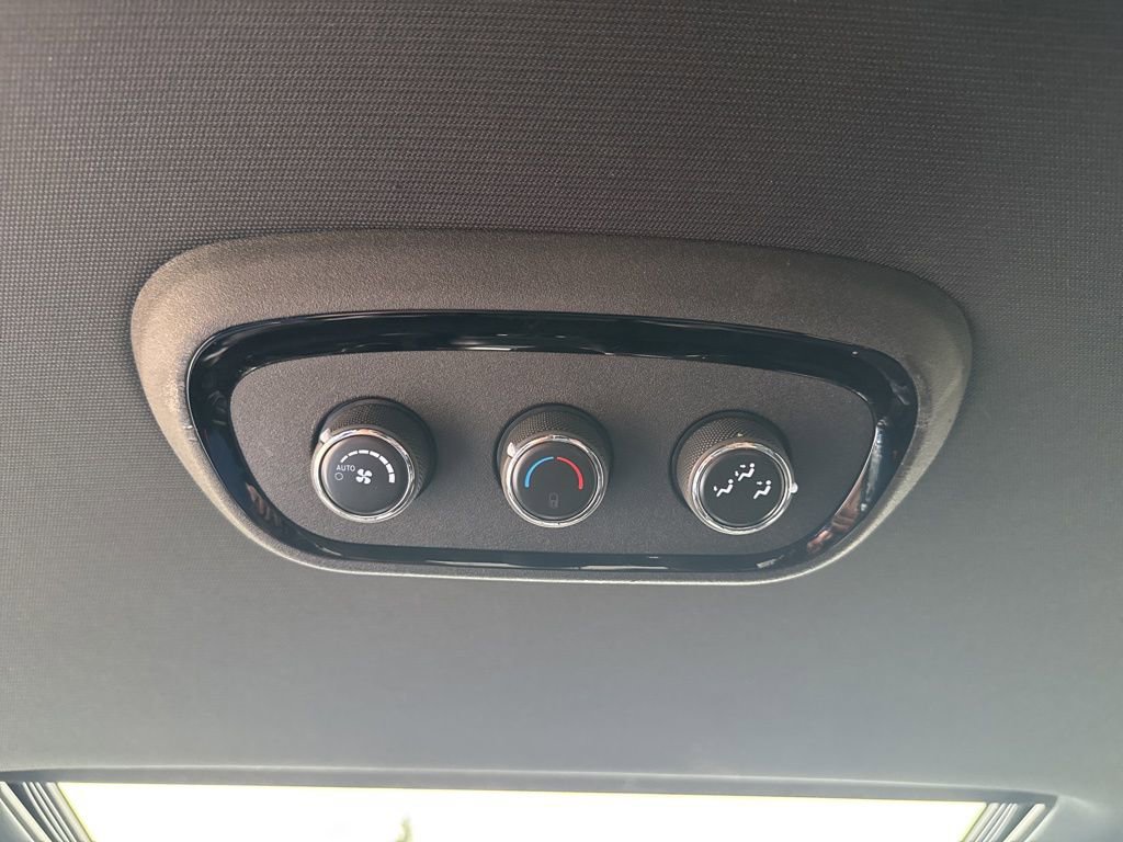 Used 2021 Dodge Durango R/T w/ Technology Group image 25