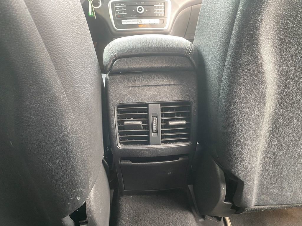 Used 2020 Mercedes-Benz GLA 250 w/ Convenience Package image 27