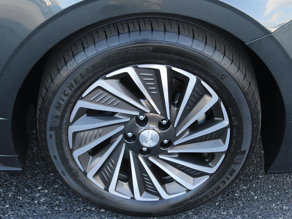 Used 2023 Hyundai Sonata SEL image 11