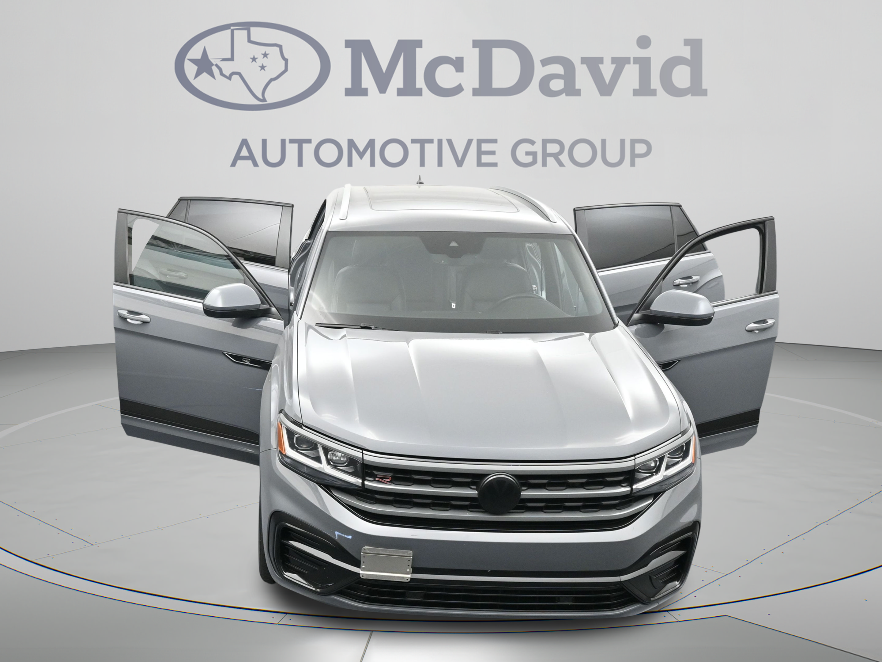 Used 2020 Volkswagen Atlas Cross Sport SEL R-Line FWD image 43
