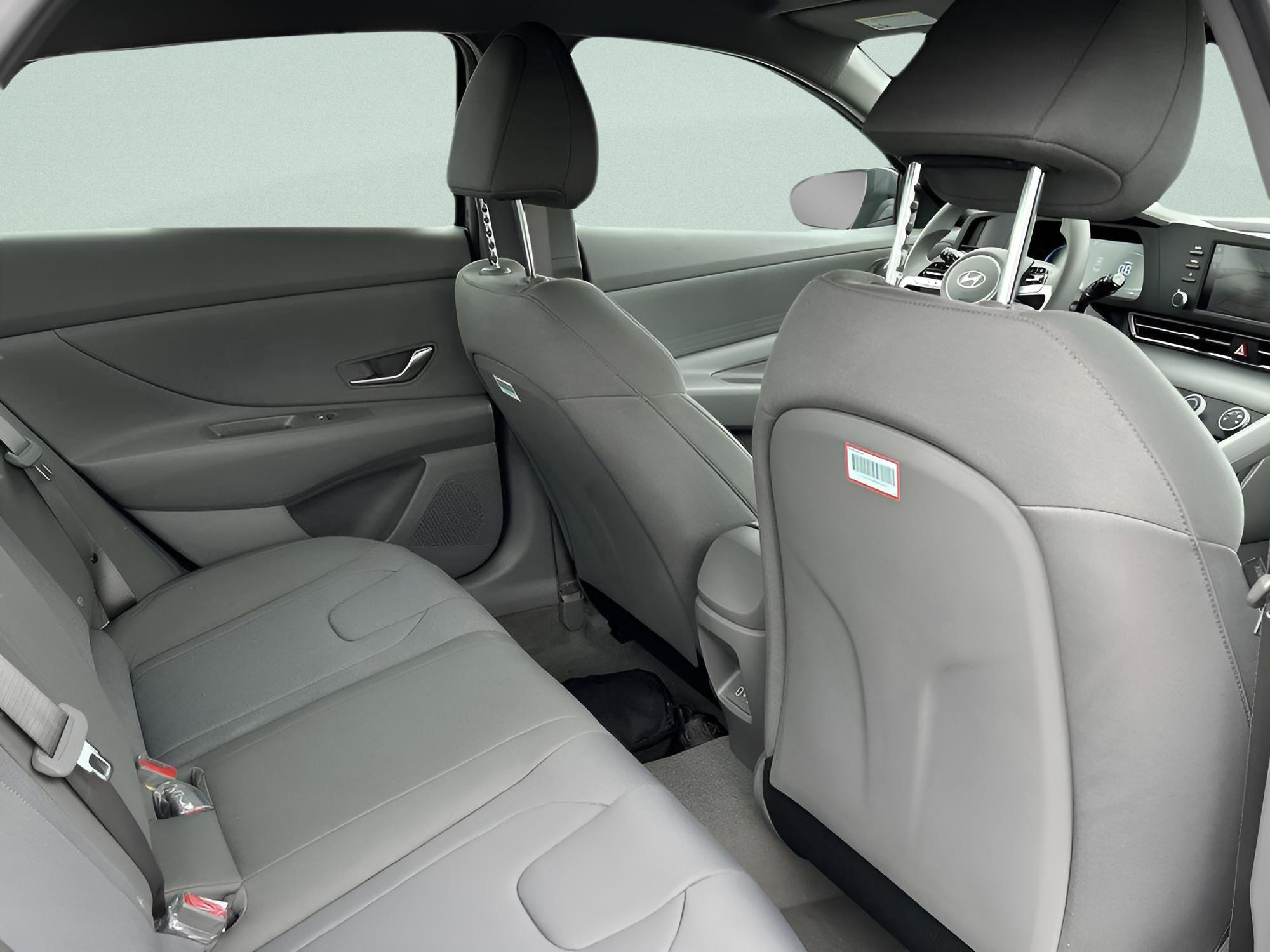 New 2026 Hyundai Elantra SEL Sport Premium FWD image 25