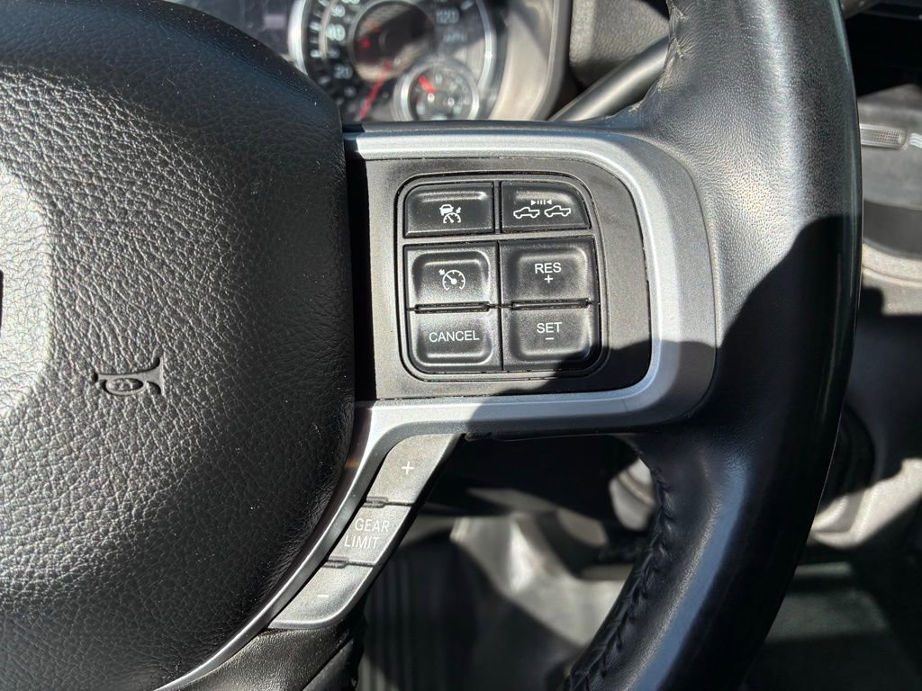 Used 2022 RAM 5500 Tradesman w/ Safety Group AWD/4WD image 13