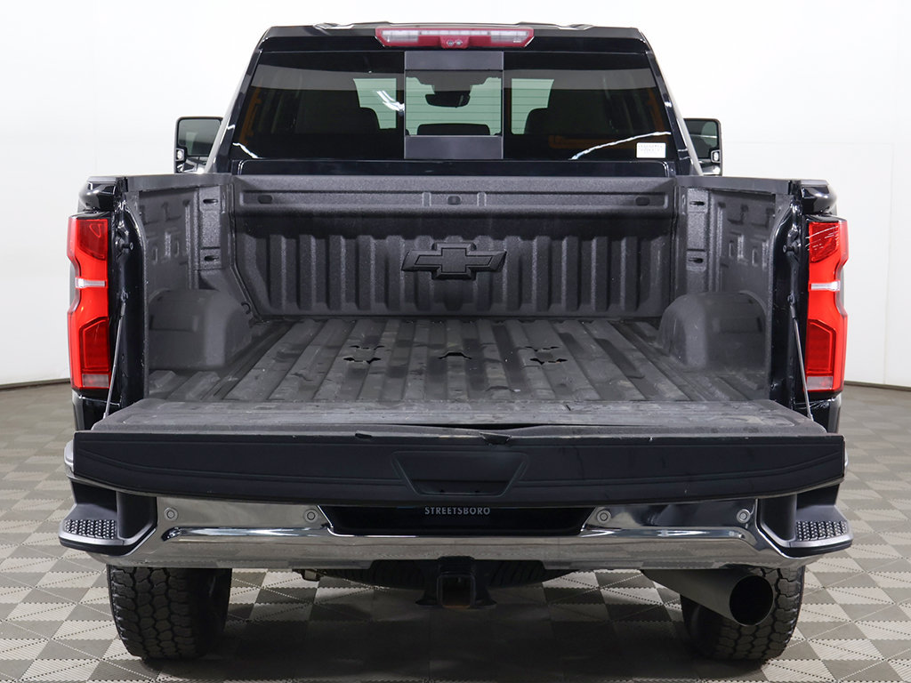 Used 2024 Chevrolet Silverado 2500 LTZ w/ LTZ Convenience Package AWD/4WD image 25