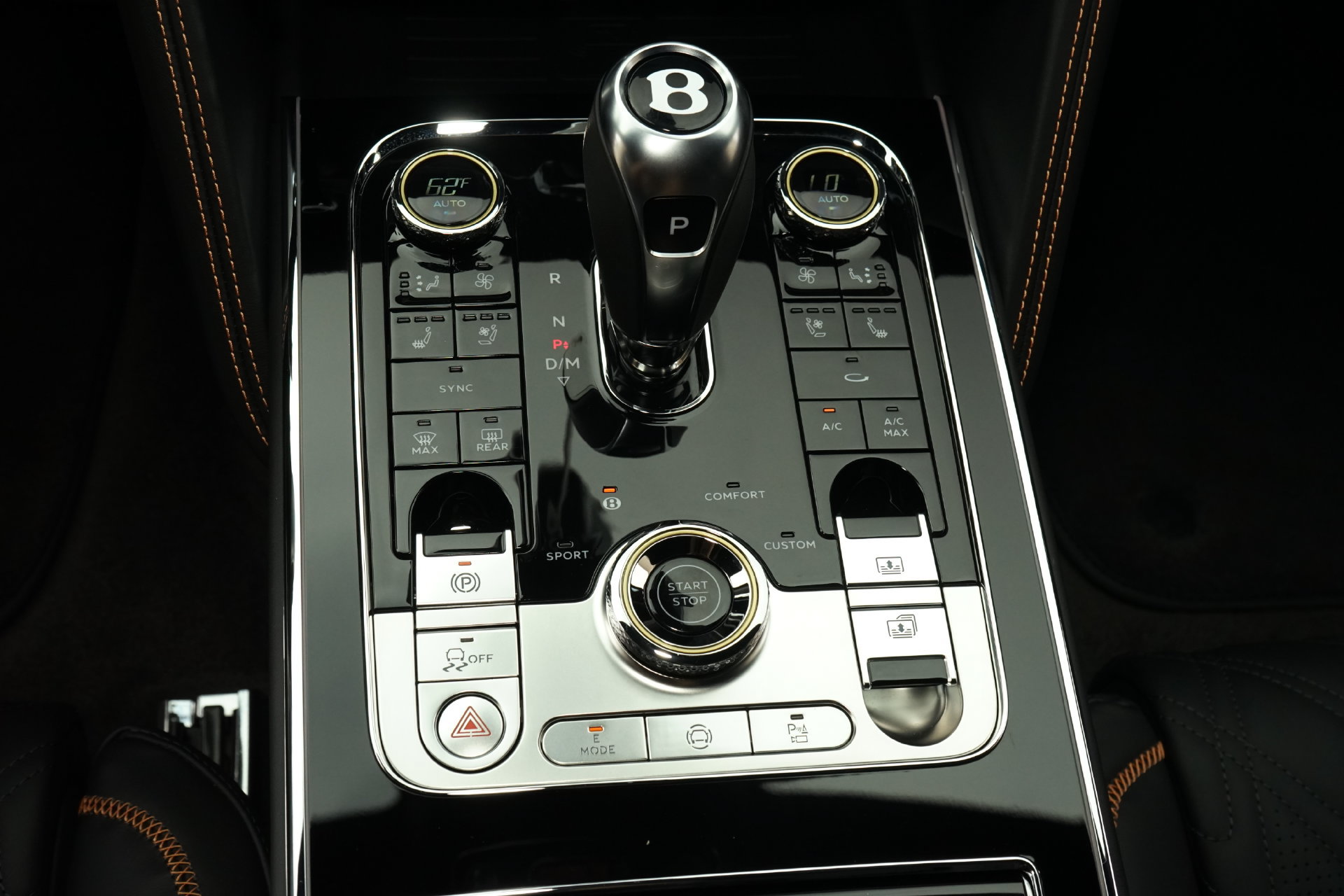 Used 2026 Bentley Flying Spur Azure AWD/4WD image 19