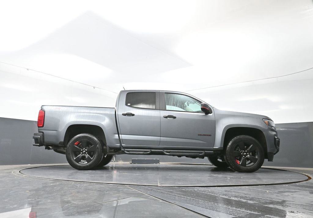 Used 2022 Chevrolet Colorado LT w/ Redline Special Edition image 24