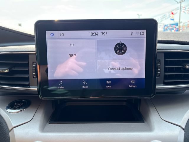 Used 2023 Ford Explorer XLT w/ Equipment Group 202A AWD/4WD image 14