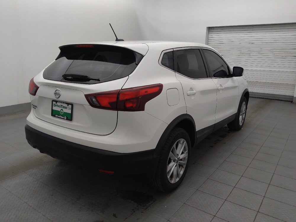 Used 2019 Nissan Rogue Sport S w/ Appearance Package image 9