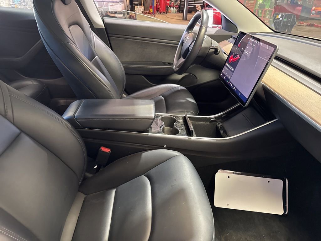 Used 2018 Tesla Model 3 Long Range image 12