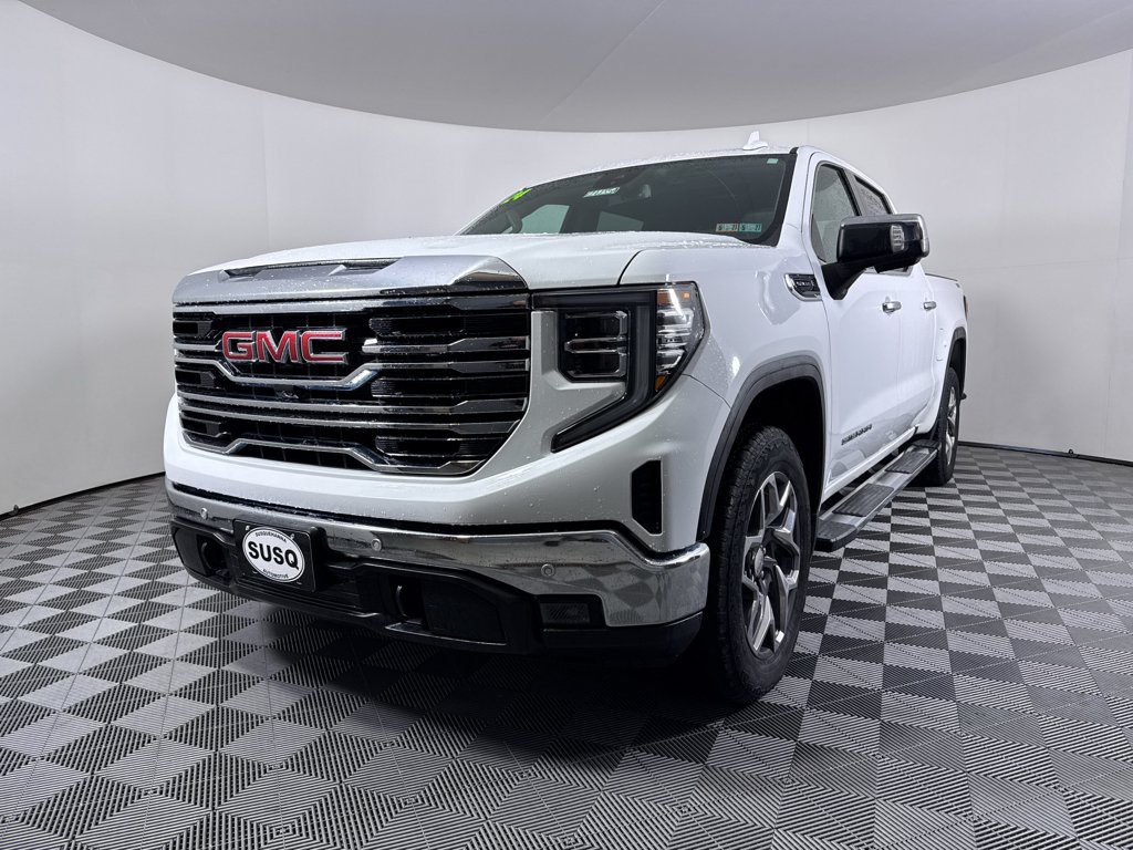 Used 2024 GMC Sierra 1500 SLT w/ SLT Premium Plus Package AWD/4WD image 14