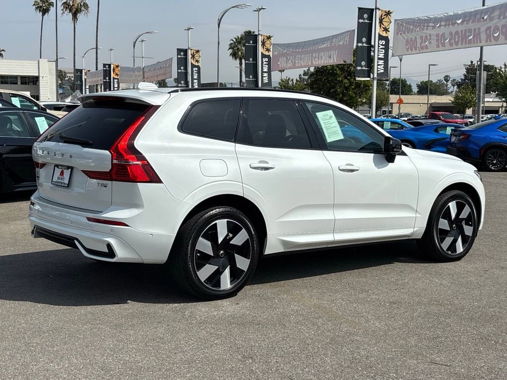 Used 2025 Volvo XC60 T8 Ultra w/ Protection Package Premier AWD/4WD image 4