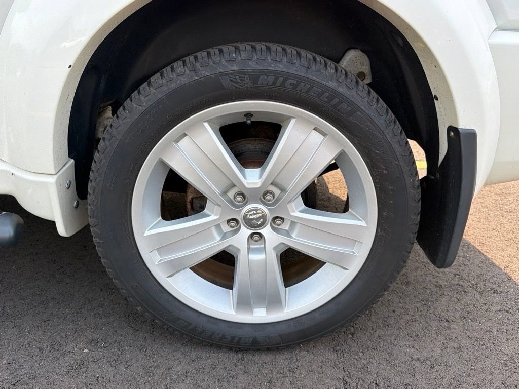 Used 2010 Dodge Nitro Shock w/ Chrome Accents Group AWD/4WD image 8