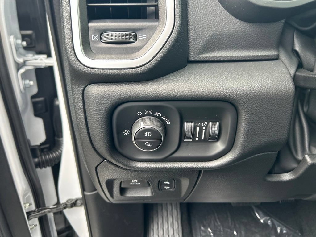 New 2026 RAM 1500 Big Horn AWD/4WD image 18