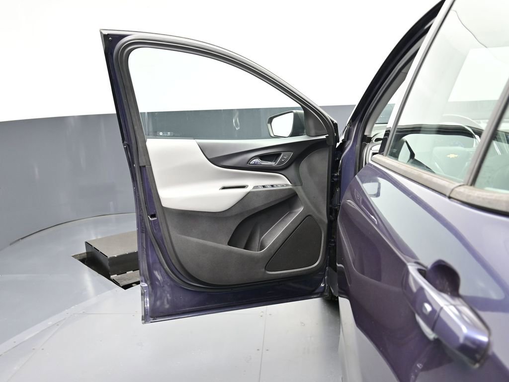Used 2019 Chevrolet Equinox LS image 11