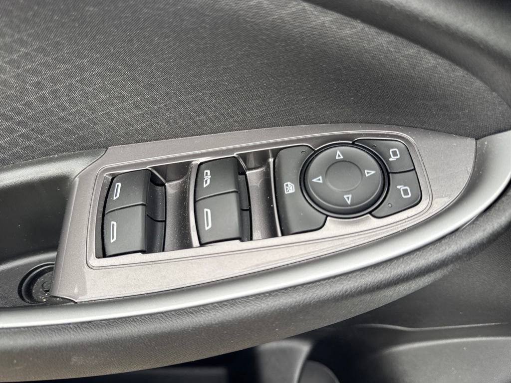 Used 2024 Chevrolet Malibu LT image 23