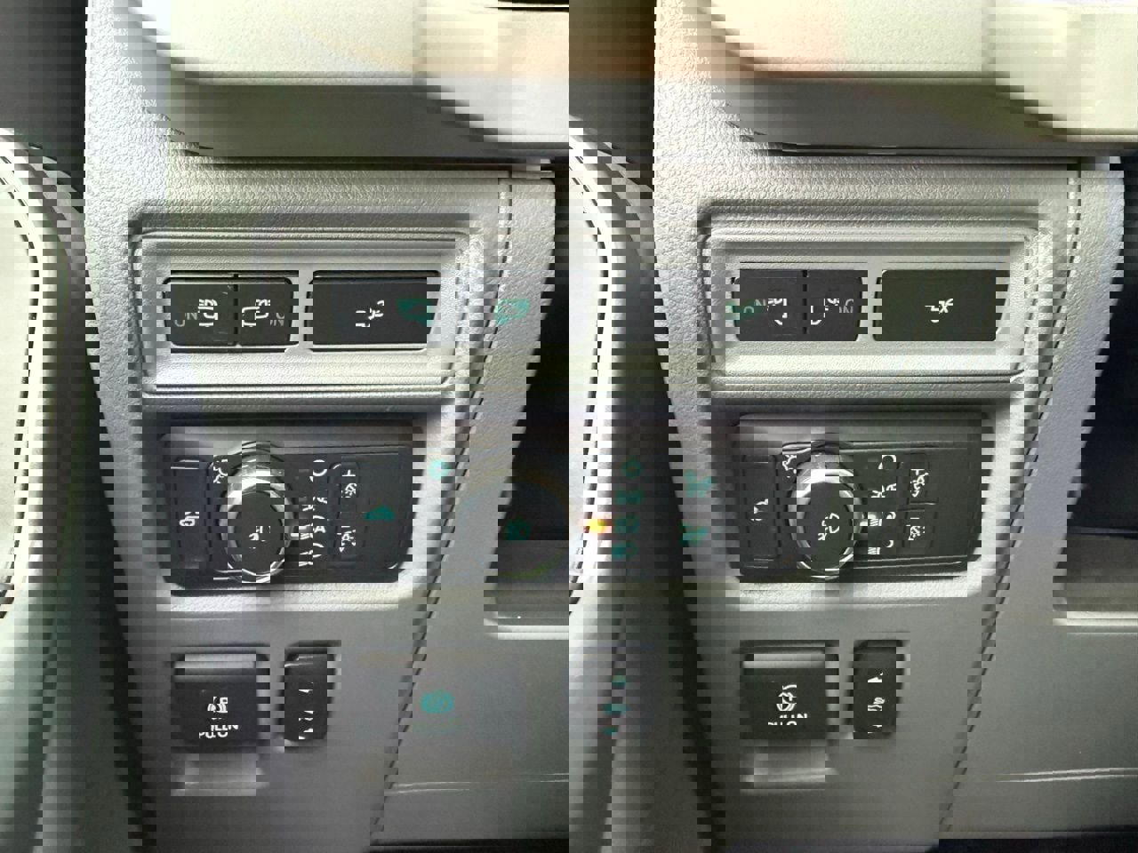 Used 2022 Ford F150 XLT w/ Equipment Group 302A High image 12