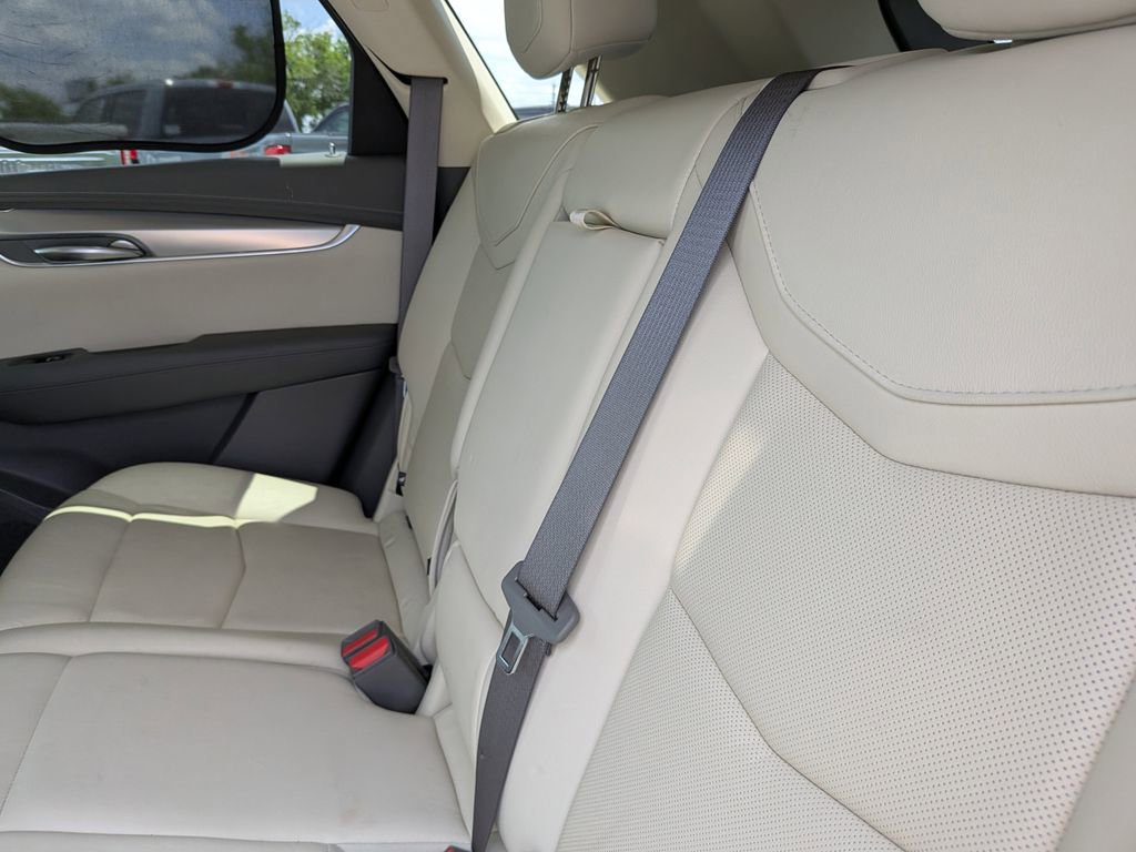 Used 2020 Cadillac XT5 Premium Luxury FWD image 19
