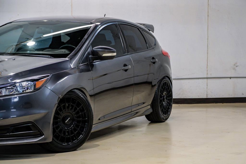 Used 2015 Ford Focus ST image 6
