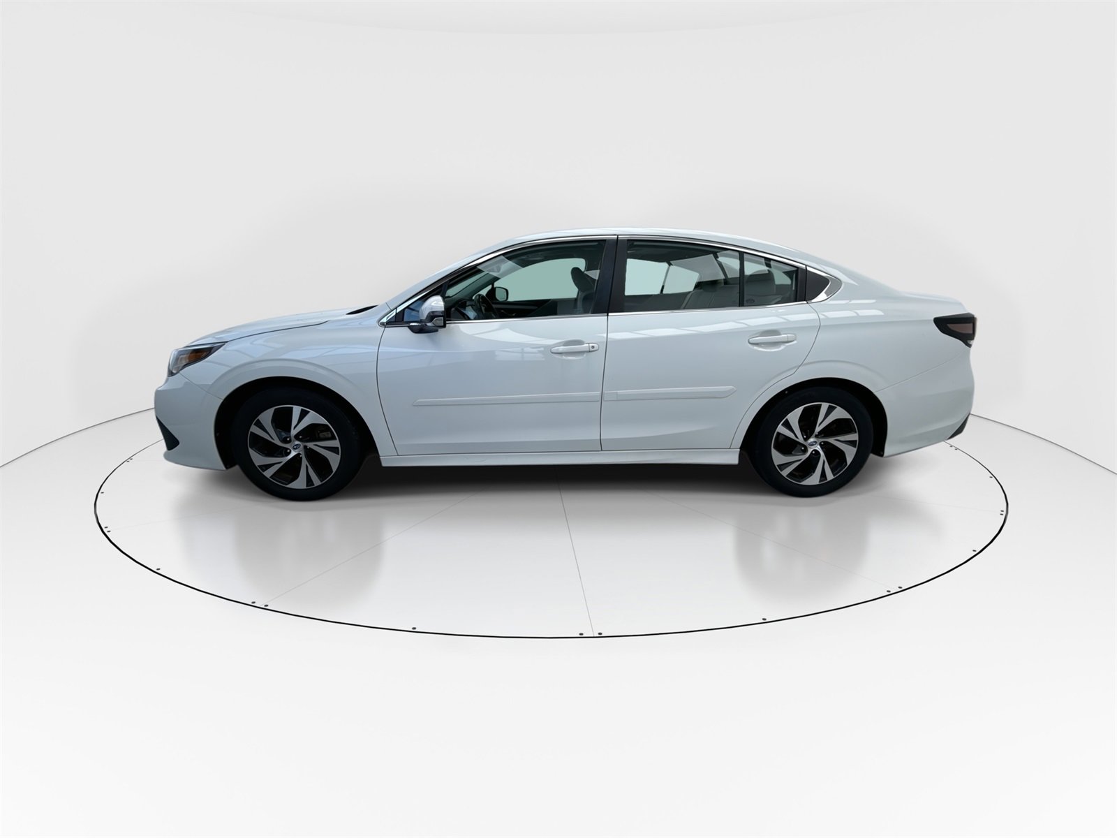 Used 2021 Subaru Legacy Premium image 5