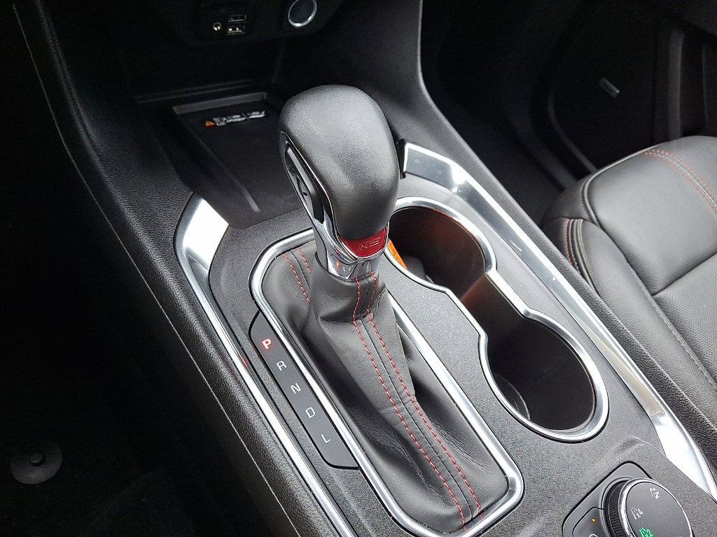 Used 2023 Chevrolet Traverse RS image 15