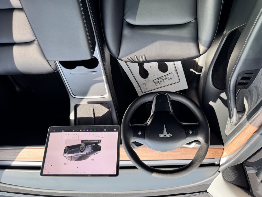Used 2024 Tesla Model Y Long Range RWD image 21