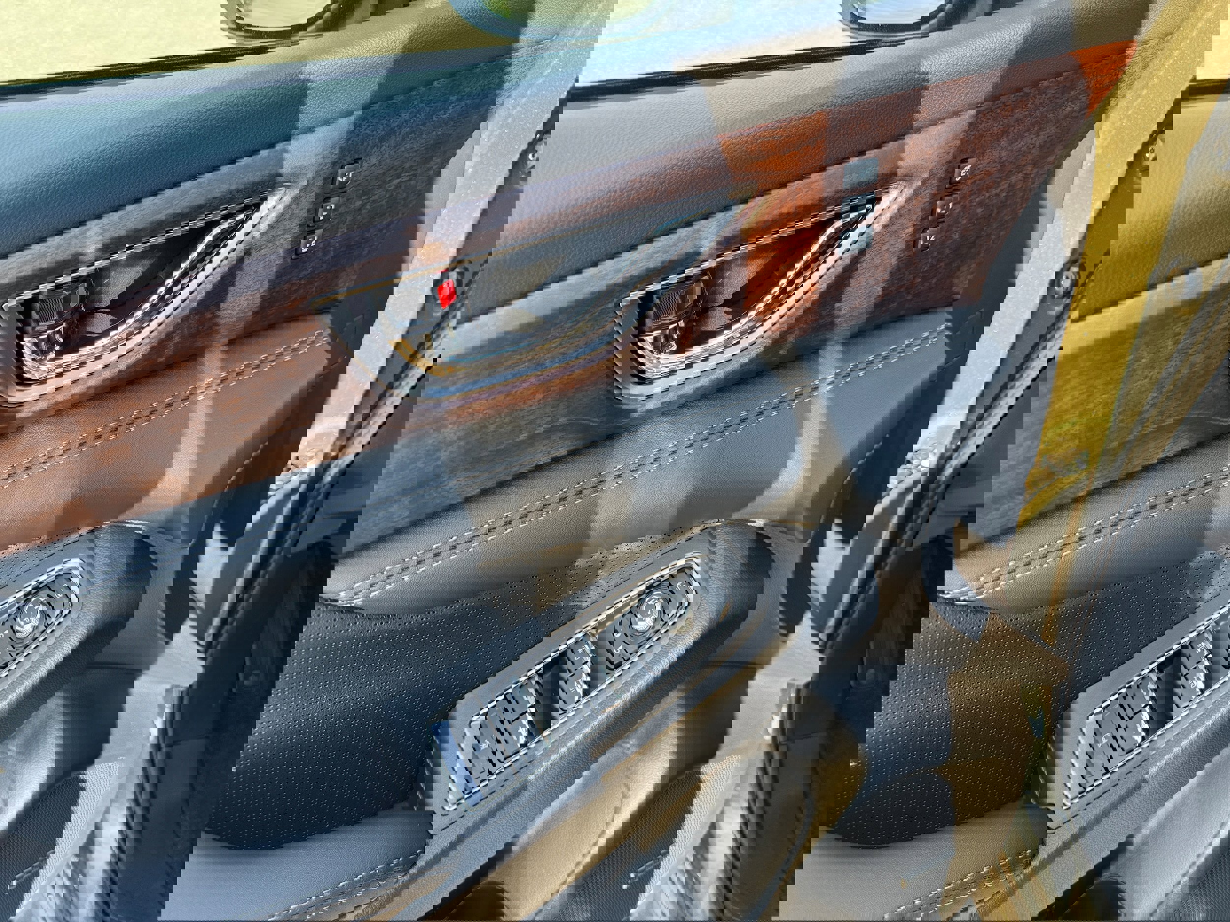New 2025 Subaru Ascent Touring image 13