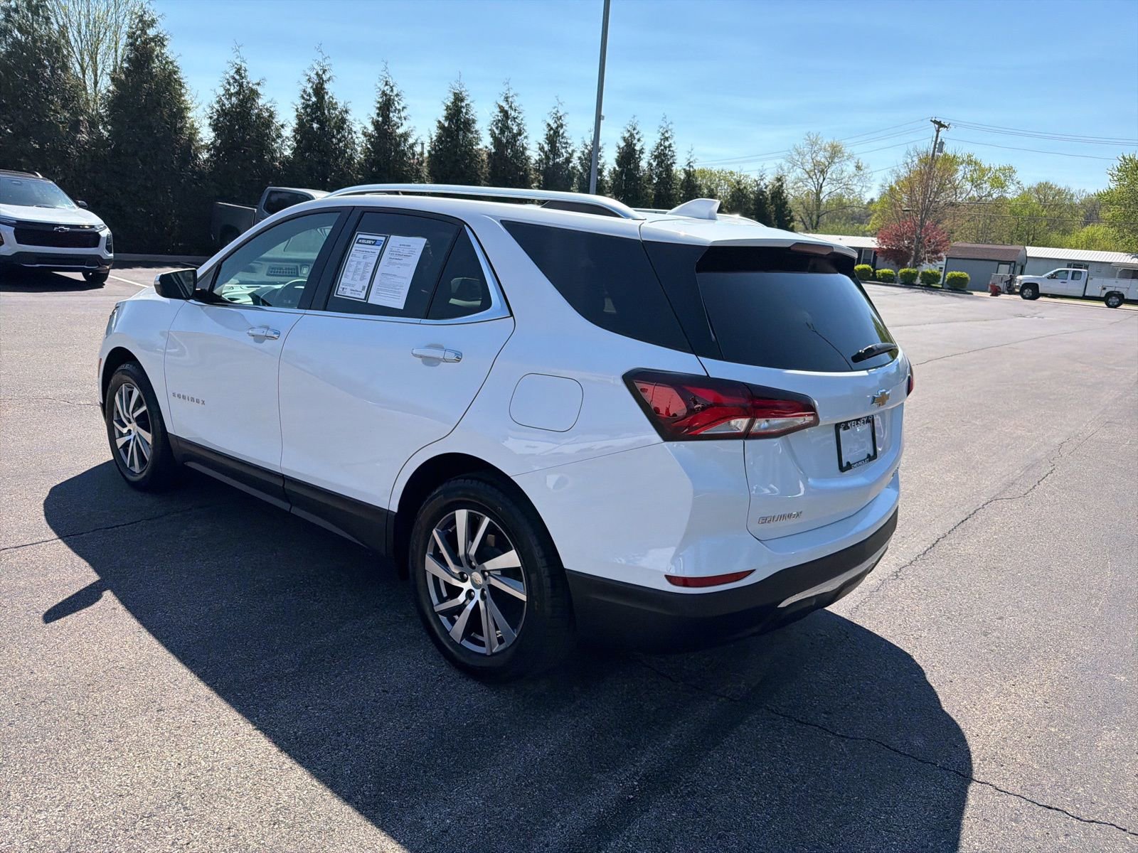 Used 2024 Chevrolet Equinox Premier image 3