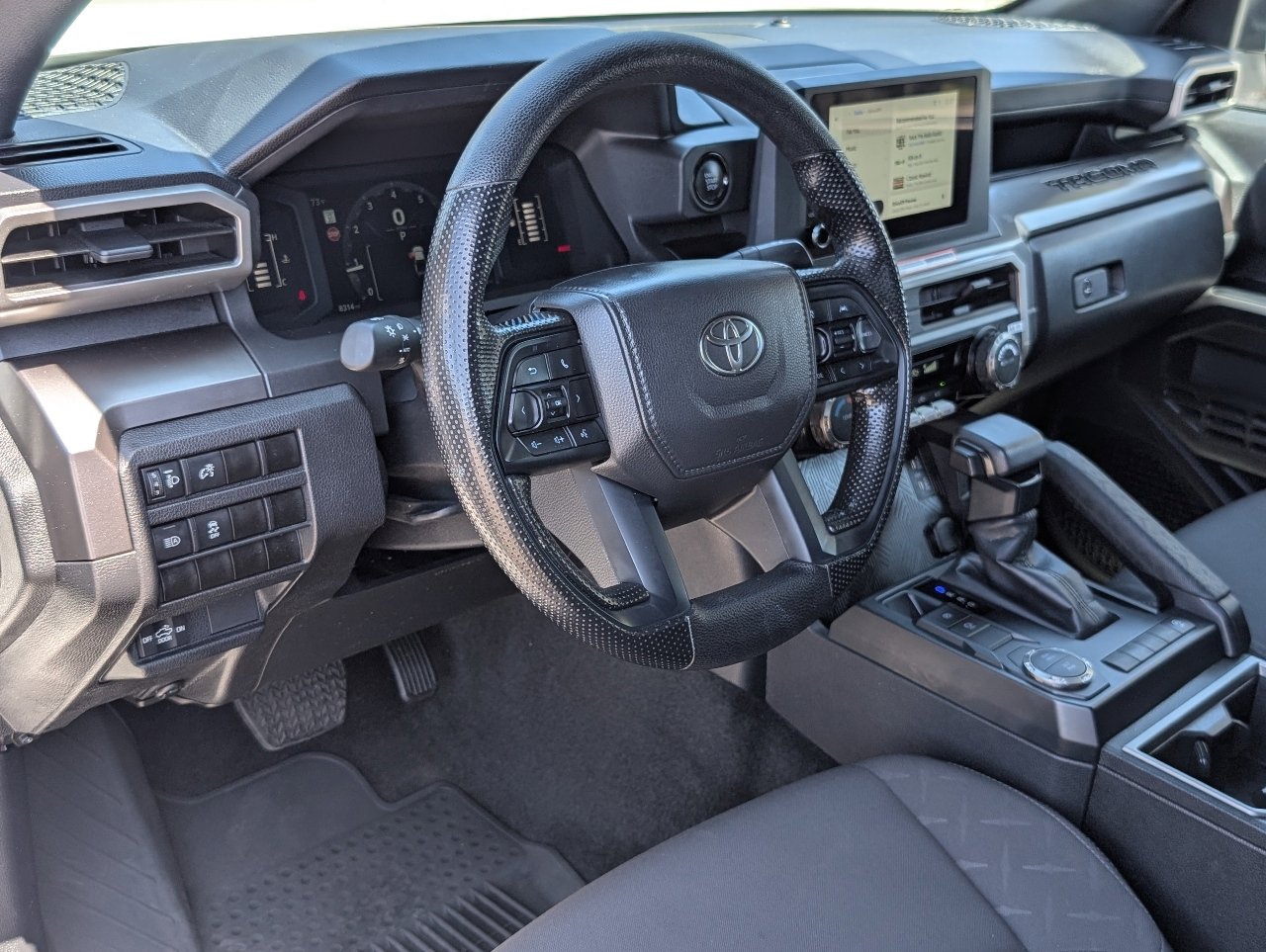 Used 2025 Toyota Tacoma SR5 image 14