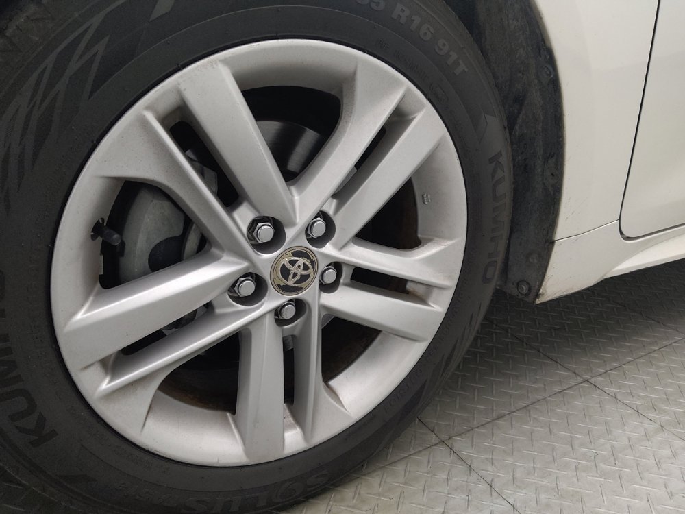 Used 2021 Toyota Corolla SE FWD image 31