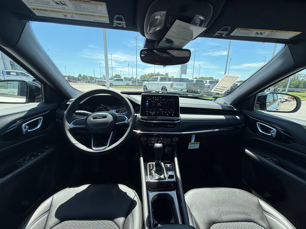 New 2026 Jeep Compass Latitude AWD/4WD image 7