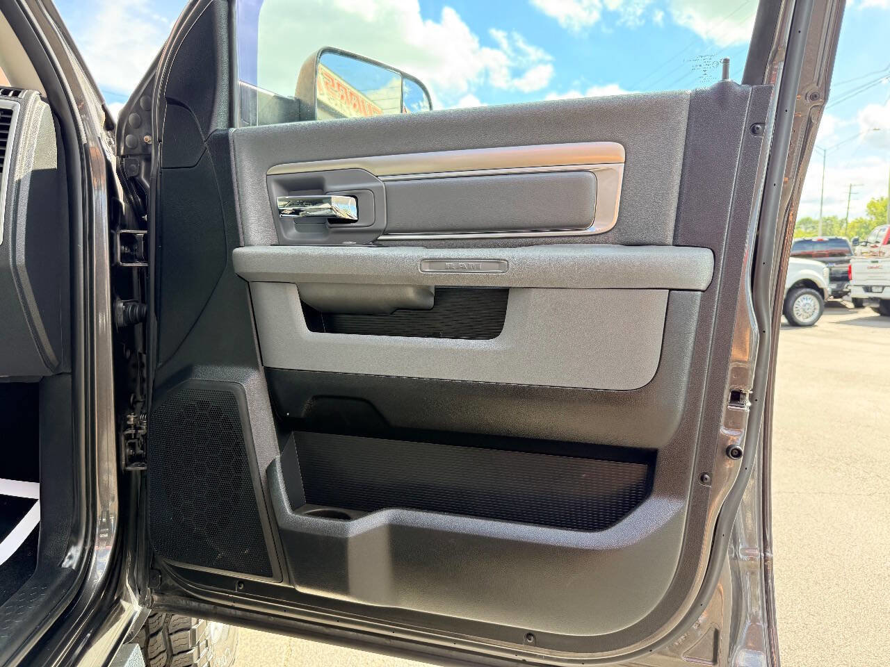 Used 2016 RAM 2500 Lone Star image 34