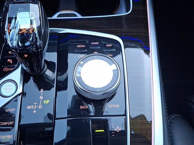 Used 2020 BMW X7 xDrive40i w/ Executive Package image 17