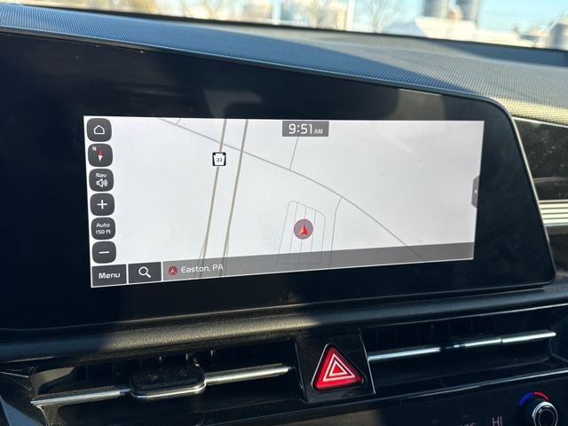 Used 2023 Kia Niro EX Touring image 22