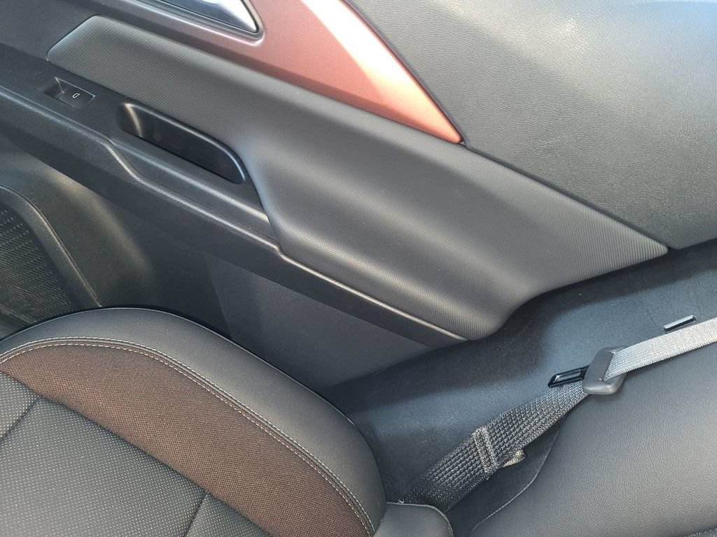 Used 2025 Chevrolet Equinox EV RS AWD/4WD image 14