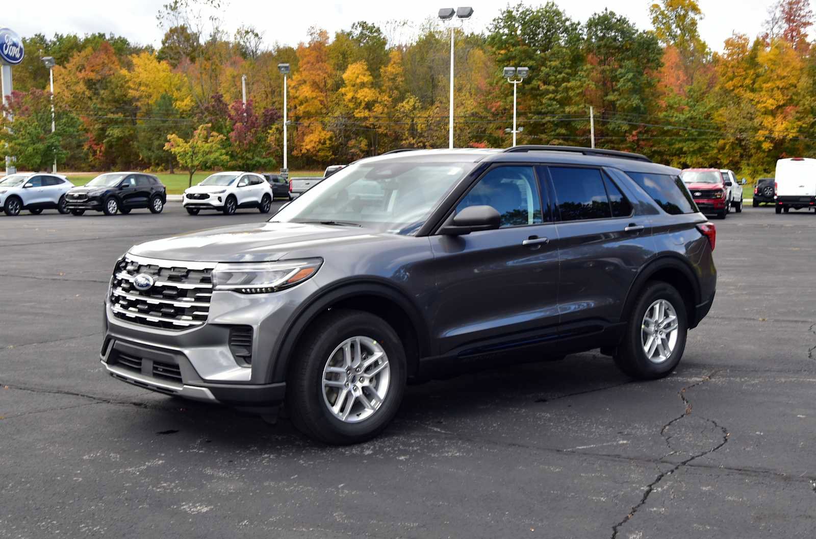 New 2026 Ford Explorer Active image 7