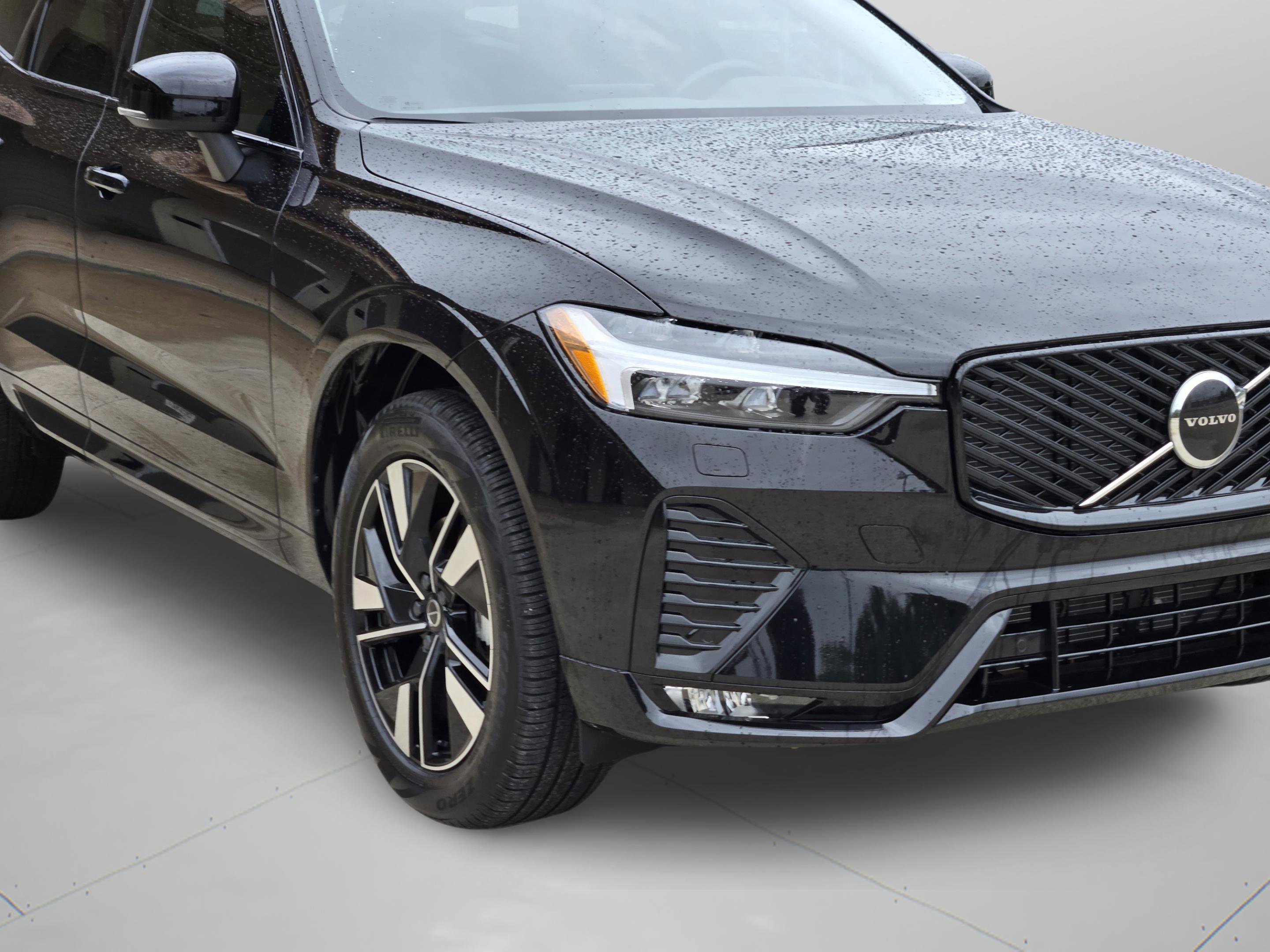Used 2026 Volvo XC60 B5 Core w/ Protection Package Premier AWD/4WD image 30