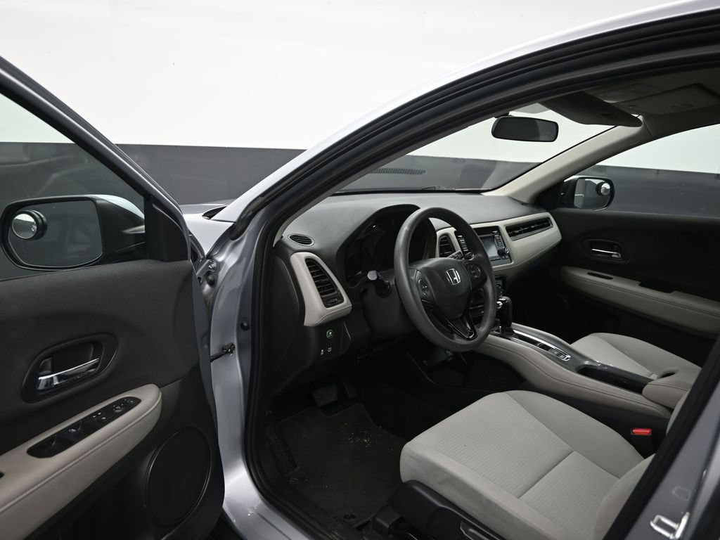 Used 2021 Honda HR-V LX image 10