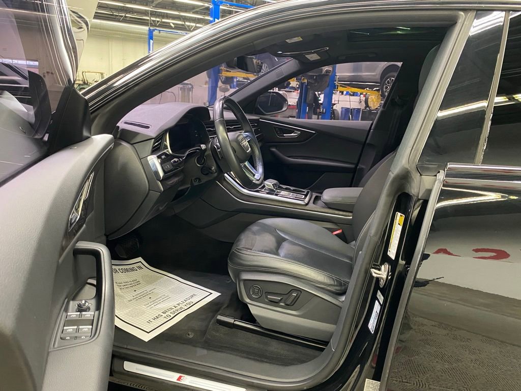 Used 2021 Audi Q8 Premium Plus image 23