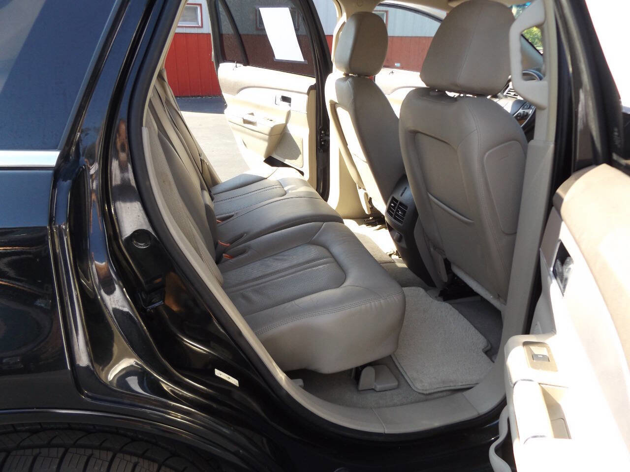 Used 2013 Lincoln MKX AWD image 24