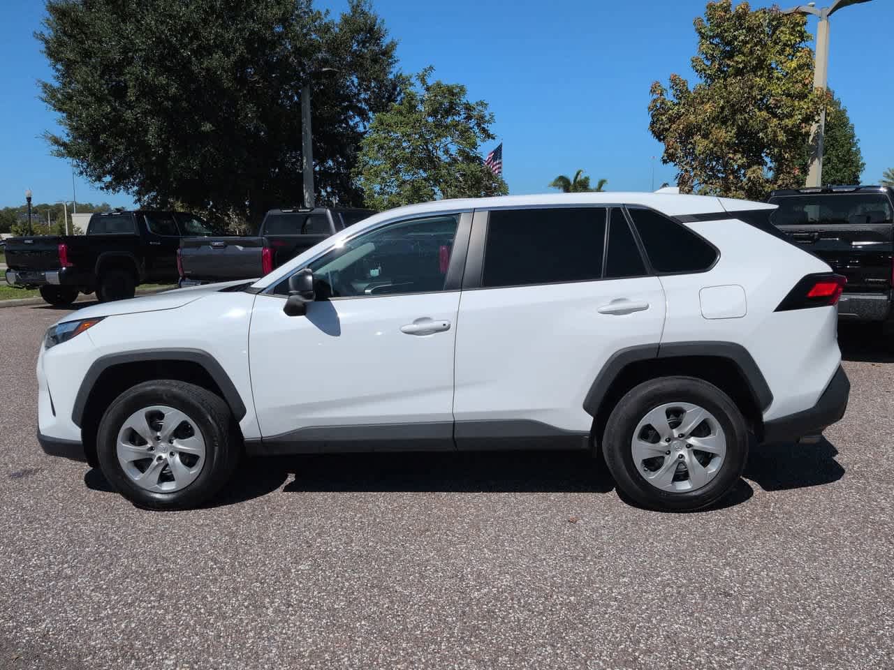 Certified 2023 Toyota RAV4 LE FWD image 3