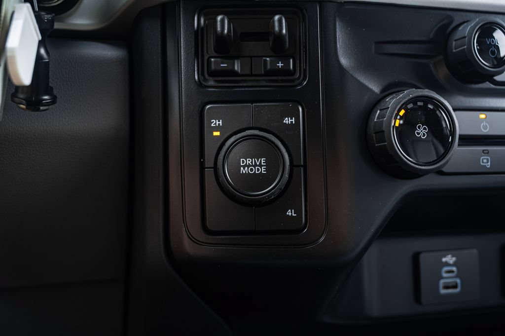 New 2026 Ford F550 4x4 Regular Cab Super Duty image 27