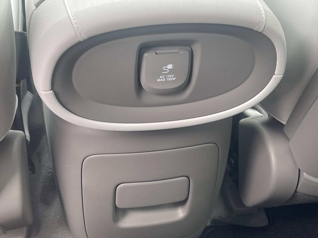 New 2026 Hyundai Palisade Limited FWD image 17
