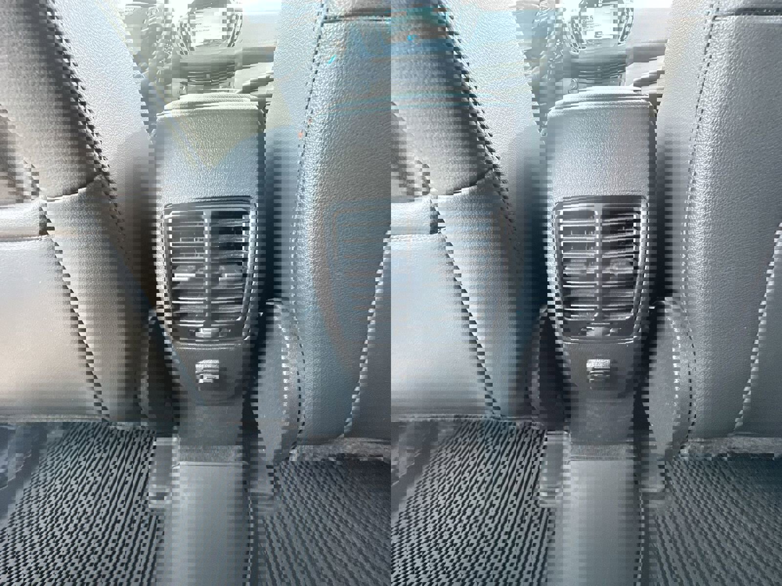 Used 2019 Ford Escape SEL AWD/4WD image 20